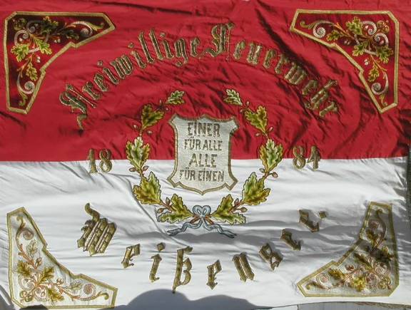 Alte Fahne (1).jpg